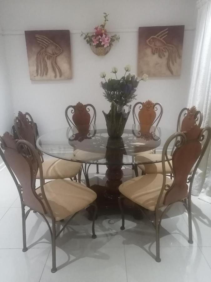 Lala Poa Guest House Klerksdorp Eksteriør billede
